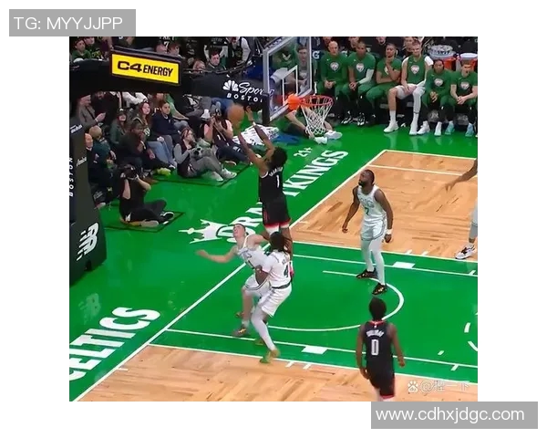 凯尔特人凭借攻防两端的出色表现成功击败雄鹿实现三连胜