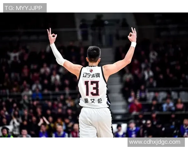 郭艾伦频繁现身商业活动引争议 辽篮去年果断交易他原因曝光 郭艾伦频繁现身商业活动引争议 辽篮去年果断交易他原因曝光