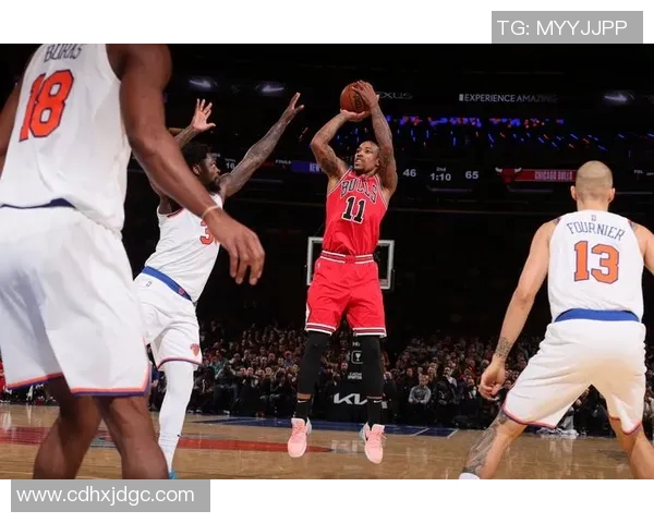 公牛官媒晒拥抱时刻:德罗赞旧友重逢一家情深 公牛官媒晒拥抱时刻:德罗赞旧友重逢一家情深